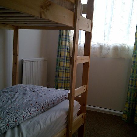 Freshwater Bay Holiday Cottages Пембрук Стая снимка