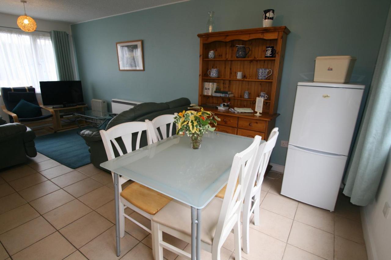 Freshwater Bay Holiday Cottages Пембрук Екстериор снимка