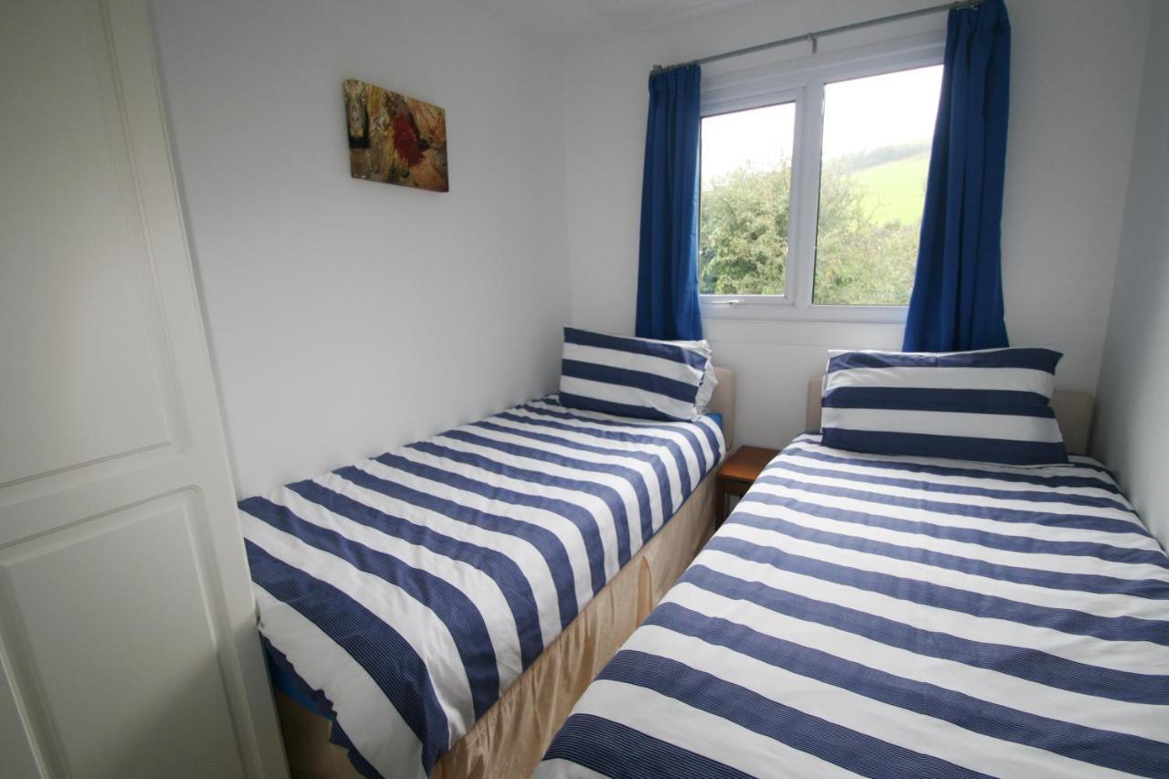 Freshwater Bay Holiday Cottages Пембрук Екстериор снимка