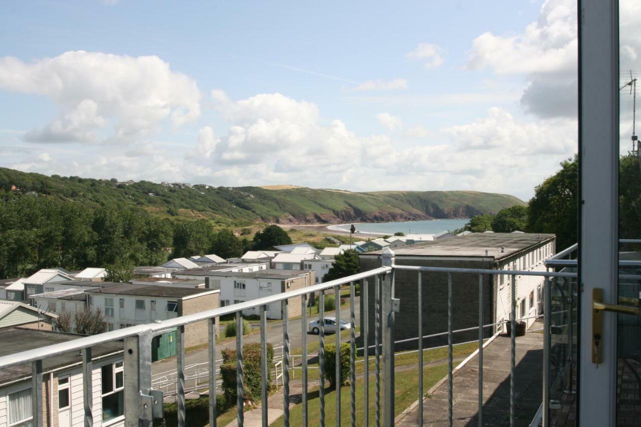 Freshwater Bay Holiday Cottages Пембрук Екстериор снимка