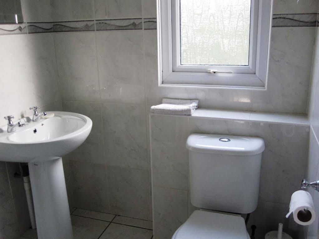 Freshwater Bay Holiday Cottages Пембрук Екстериор снимка